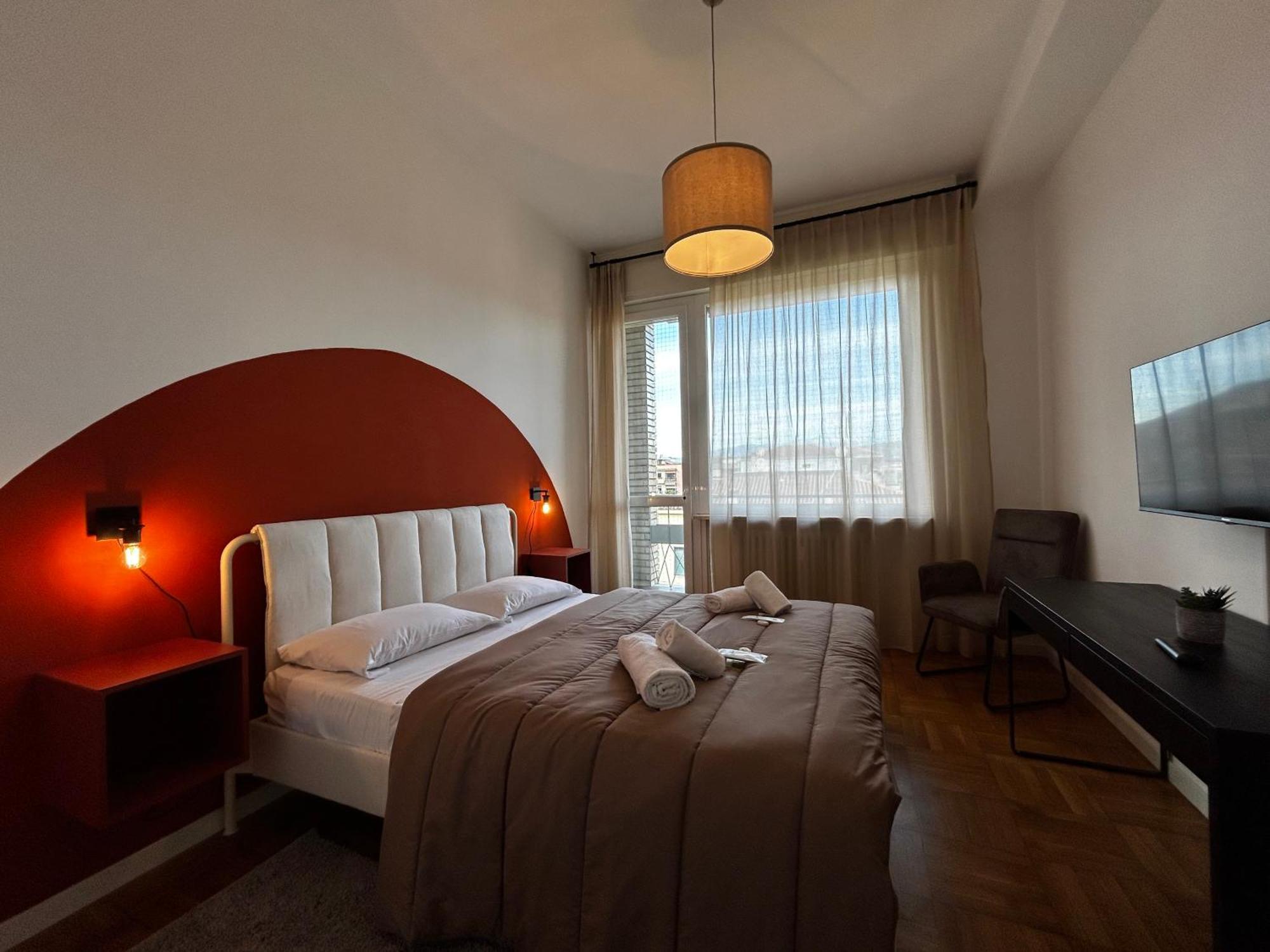 Апартаменти Big House-Private Parking-12" Walk From The Arena Верона Екстер'єр фото
